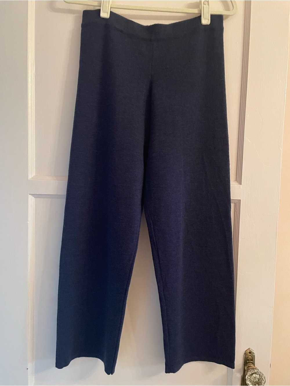 Wide-Leg Knit Pants in Navy Blue